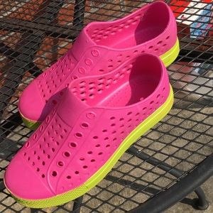 Super cool jelly sneaker/water shoes, sz 2